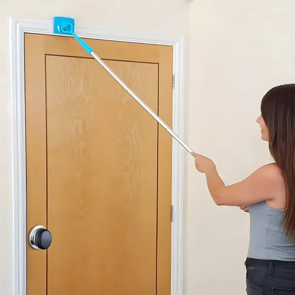 Skirting Board Cleaner (Includes 2x Cloths)